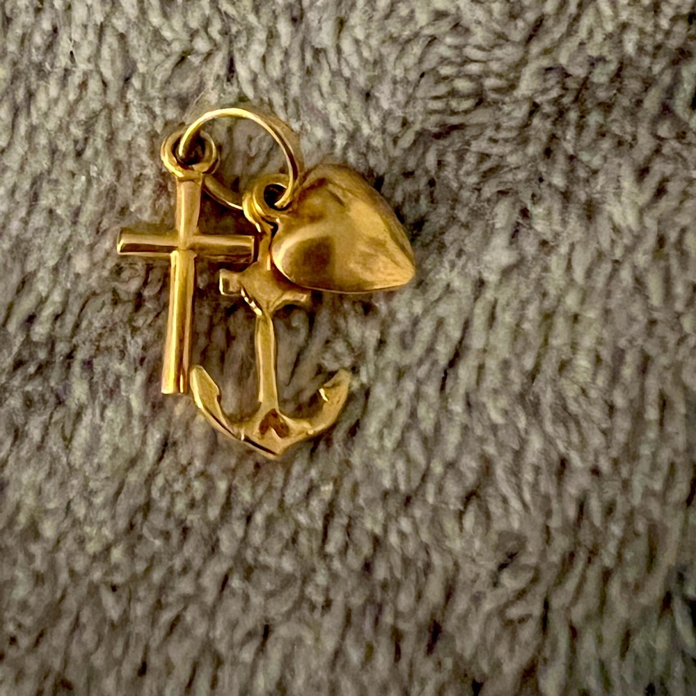 10 kt charm